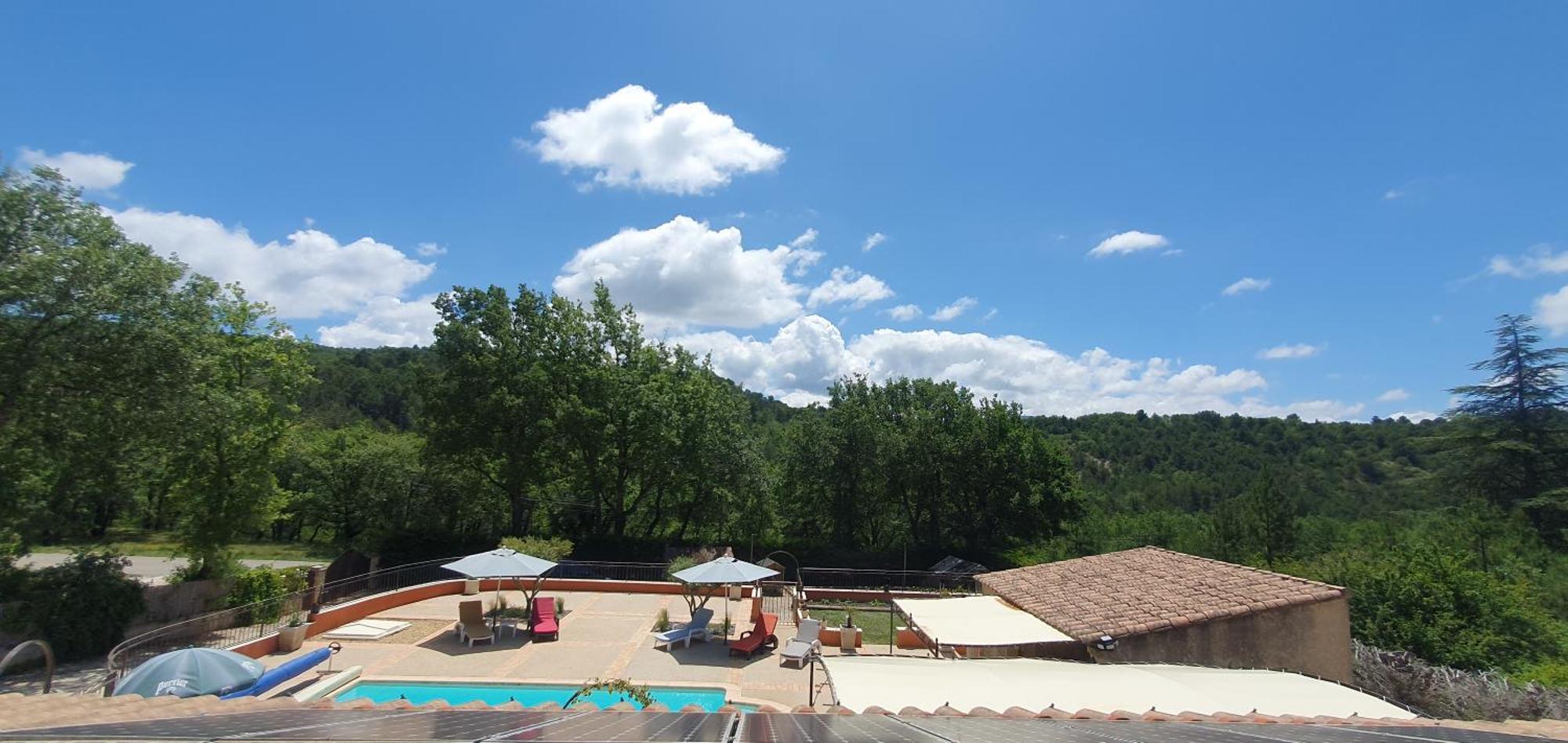 Villa Maison Familiale Avec Piscine Et Boulodrome Dans Le Luberon à Caseneuve Extérieur photo