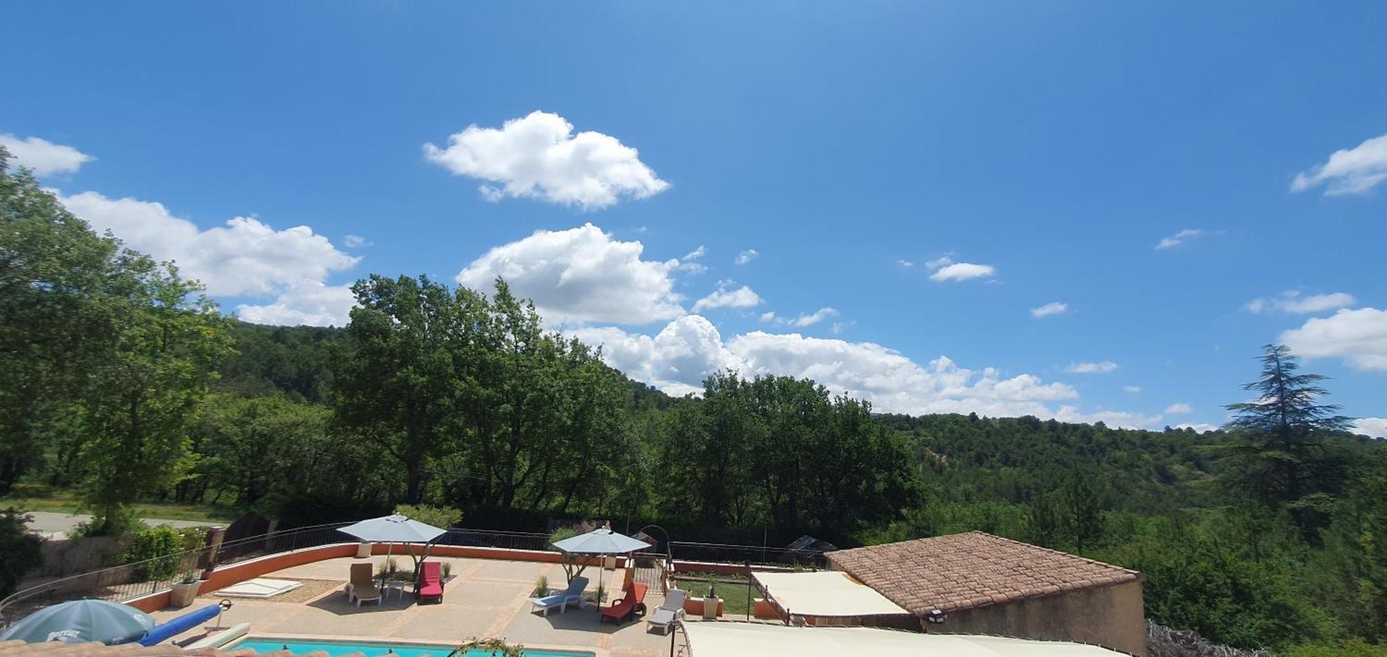 Villa Maison Familiale Avec Piscine Et Boulodrome Dans Le Luberon à Caseneuve Extérieur photo