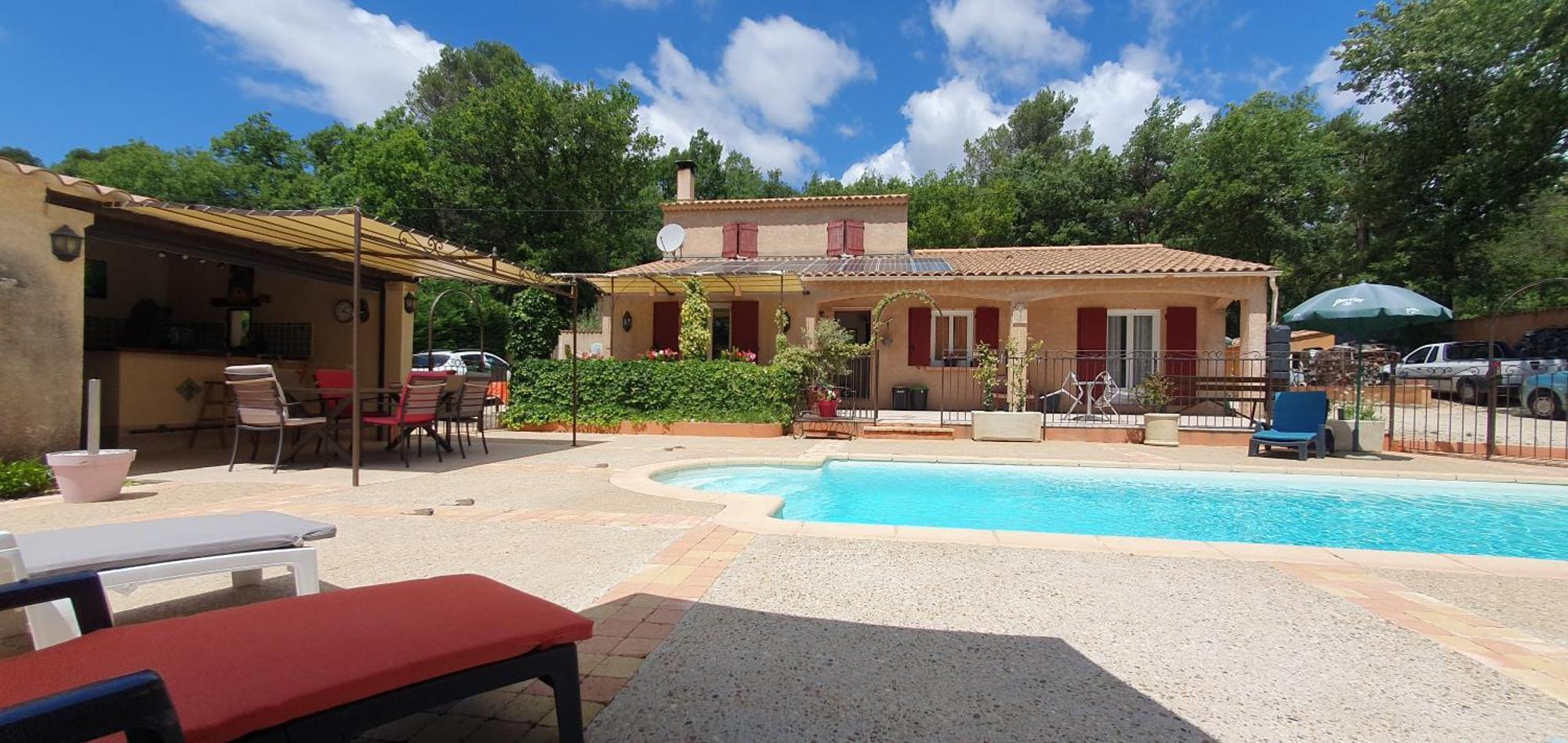 Villa Maison Familiale Avec Piscine Et Boulodrome Dans Le Luberon à Caseneuve Extérieur photo